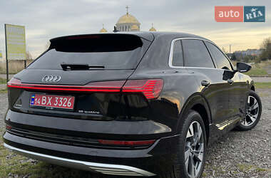 Внедорожник / Кроссовер Audi e-tron 2019 в 