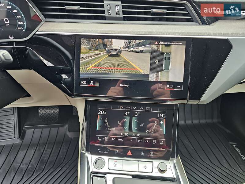 Внедорожник / Кроссовер Audi e-tron 2021 в Львове