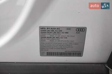 Внедорожник / Кроссовер Audi e-tron 2022 в 