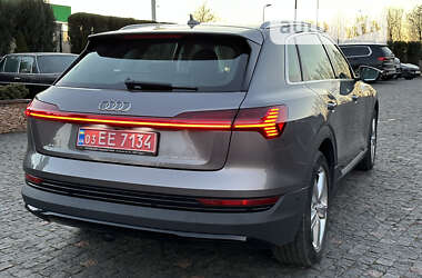 Внедорожник / Кроссовер Audi e-tron 2020 в 