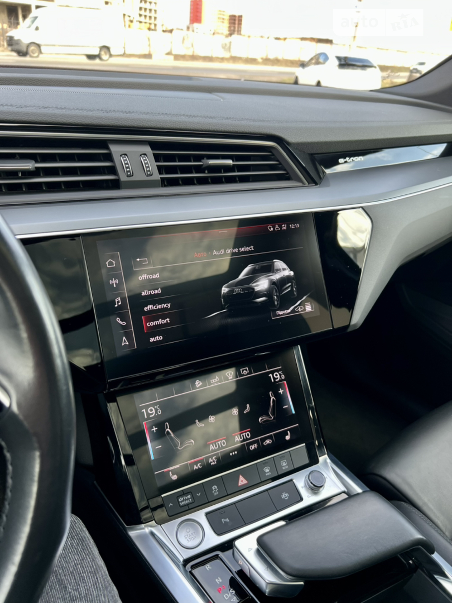 2019 Audi e-tron - мініатюра 42