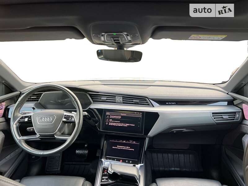 Внедорожник / Кроссовер Audi e-tron 2019 в Киеве