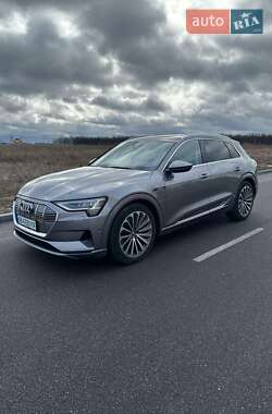 Audi e-tron 2019