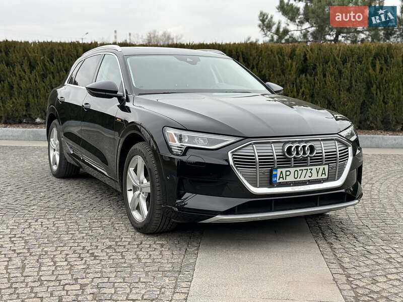 Audi e-tron 2019