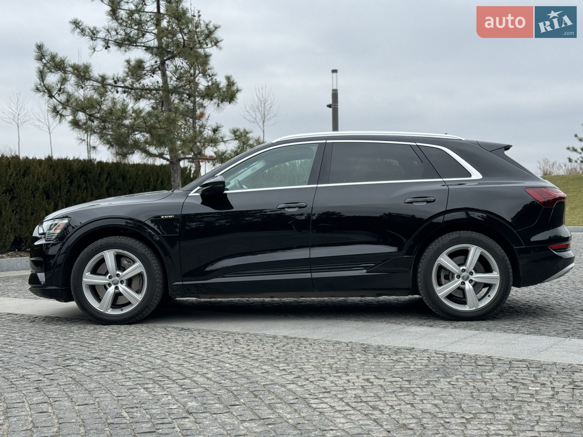2019 Audi e-tron - мініатюра 5