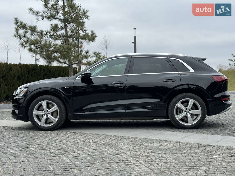 Позашляховик / Кросовер Audi e-tron 2019 в Запоріжжі фото 5 Позашляховик / Кросовер Audi e-tron 2019 в Запоріжжі