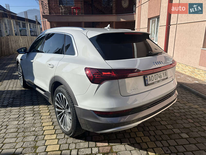 Внедорожник / Кроссовер Audi e-tron 2018 в Хусте фото 13 Внедорожник / Кроссовер Audi e-tron 2018 в Хусте