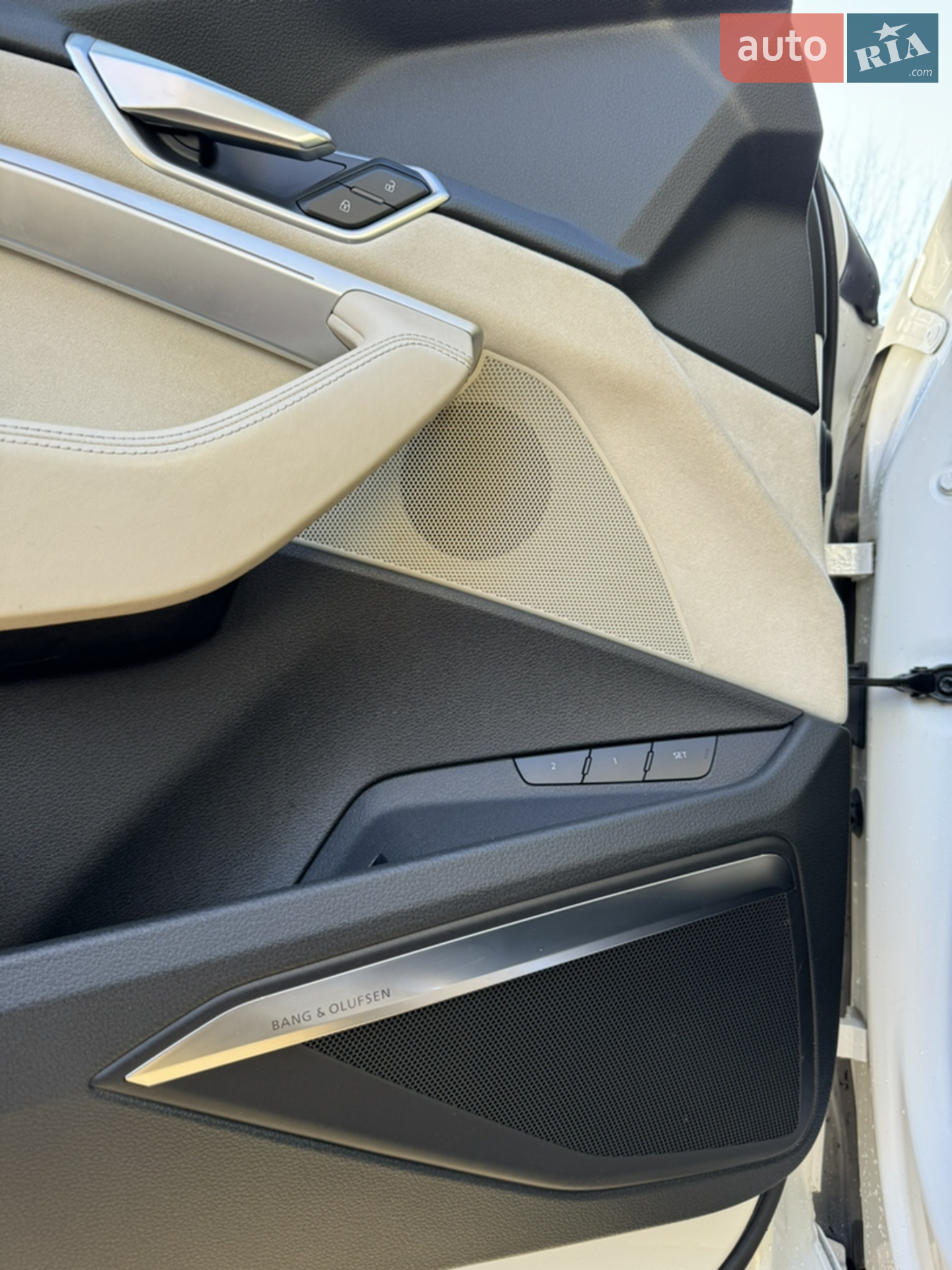 2019 Audi e-tron - мініатюра 16