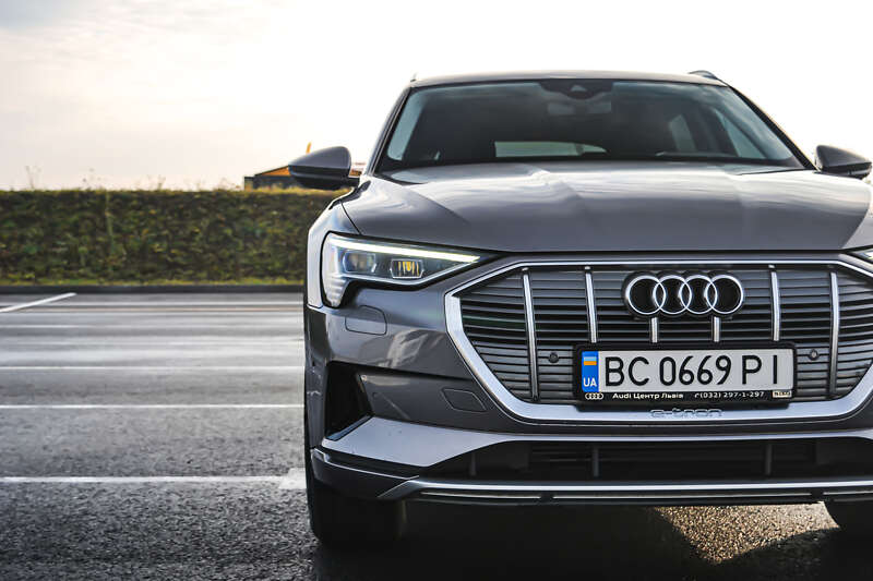 Позашляховик / Кросовер Audi e-tron 2019 в Львові