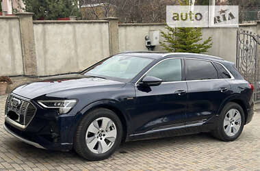 Внедорожник / Кроссовер Audi e-tron 2021 в Ужгороде
