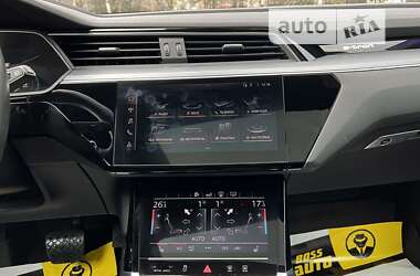 Внедорожник / Кроссовер Audi e-tron 2018 в Львове