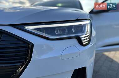 Внедорожник / Кроссовер Audi e-tron 2020 в 