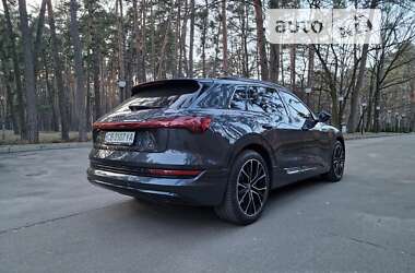 Внедорожник / Кроссовер Audi e-tron 2019 в Чернигове