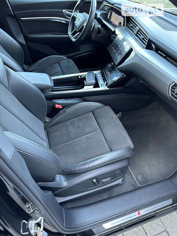 Внедорожник / Кроссовер Audi e-tron 2019 в Львове
