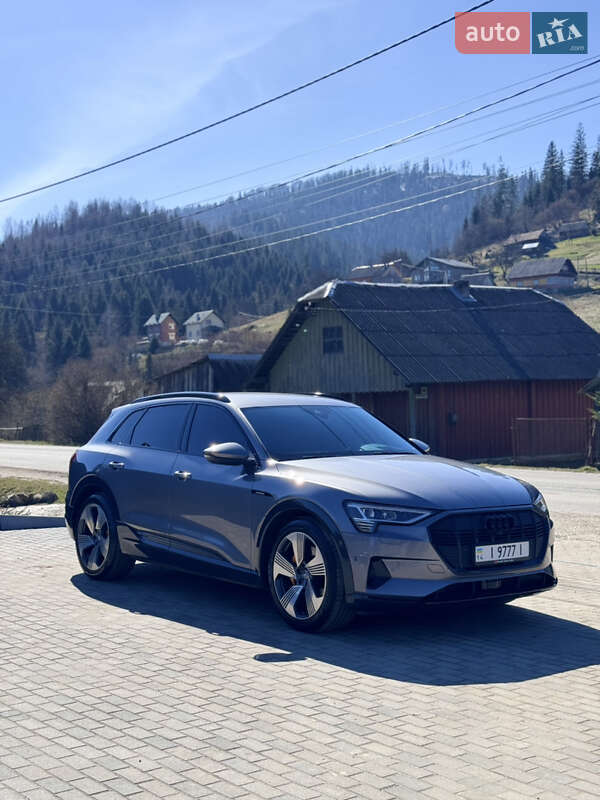 Внедорожник / Кроссовер Audi e-tron 2019 в Львове