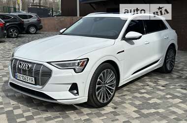 Audi e-tron 2019