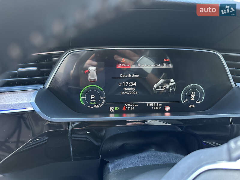 Внедорожник / Кроссовер Audi e-tron 2019 в Львове