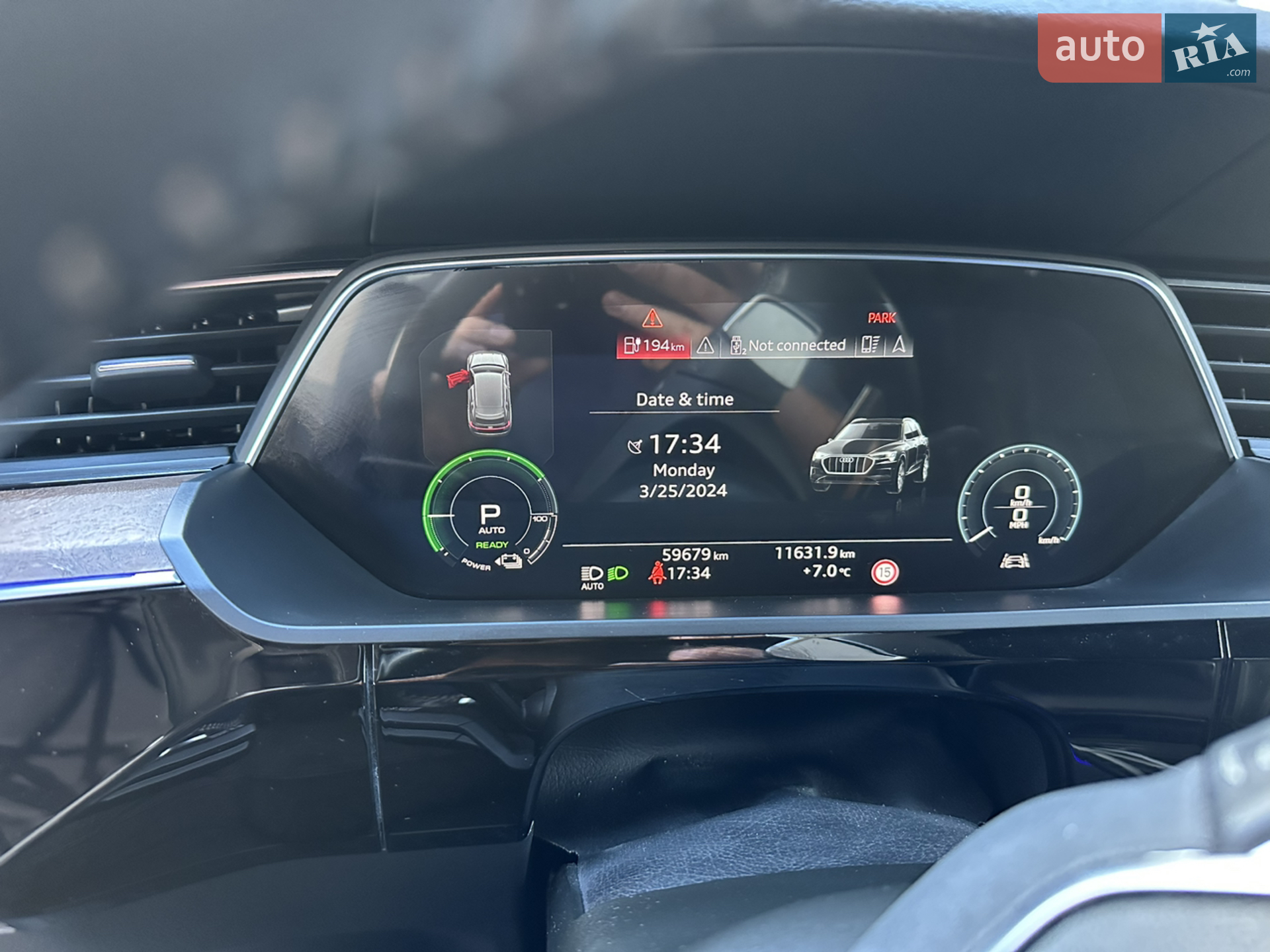 2019 Audi e-tron - мініатюра 25