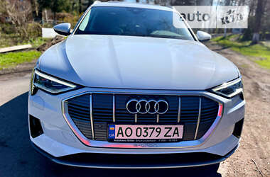 Позашляховик / Кросовер Audi e-tron 2020 в Тячеві