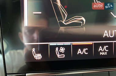 Внедорожник / Кроссовер Audi e-tron 2021 в 