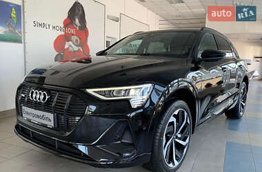 Позашляховик / Кросовер Audi e-tron 2021 в Києві