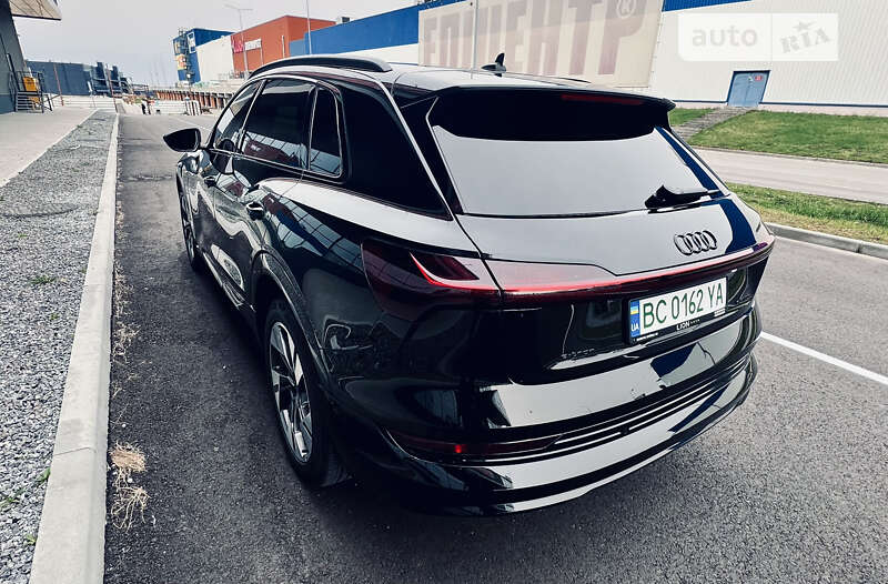 Позашляховик / Кросовер Audi e-tron 2021 в Львові