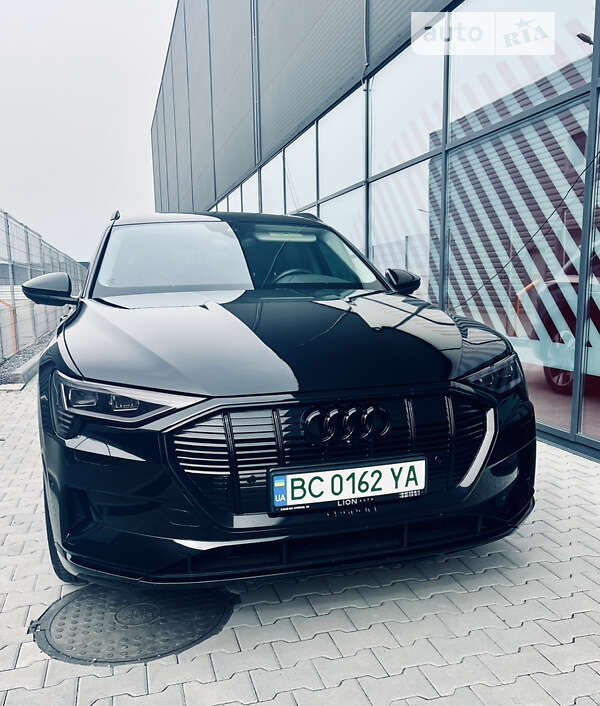Позашляховик / Кросовер Audi e-tron 2021 в Львові