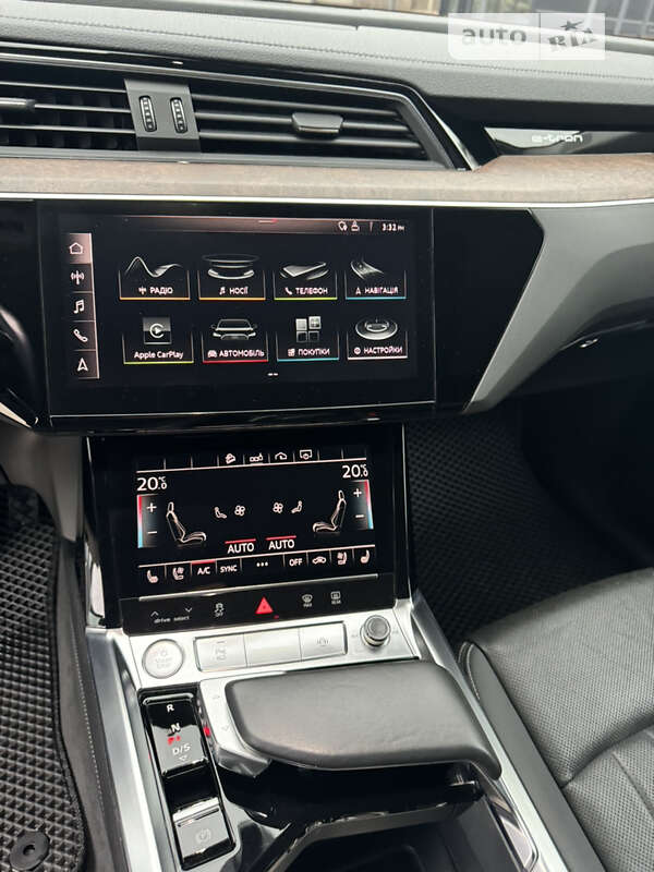 Внедорожник / Кроссовер Audi e-tron 2019 в Киеве