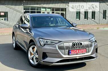 Внедорожник / Кроссовер Audi e-tron 2019 в Львове