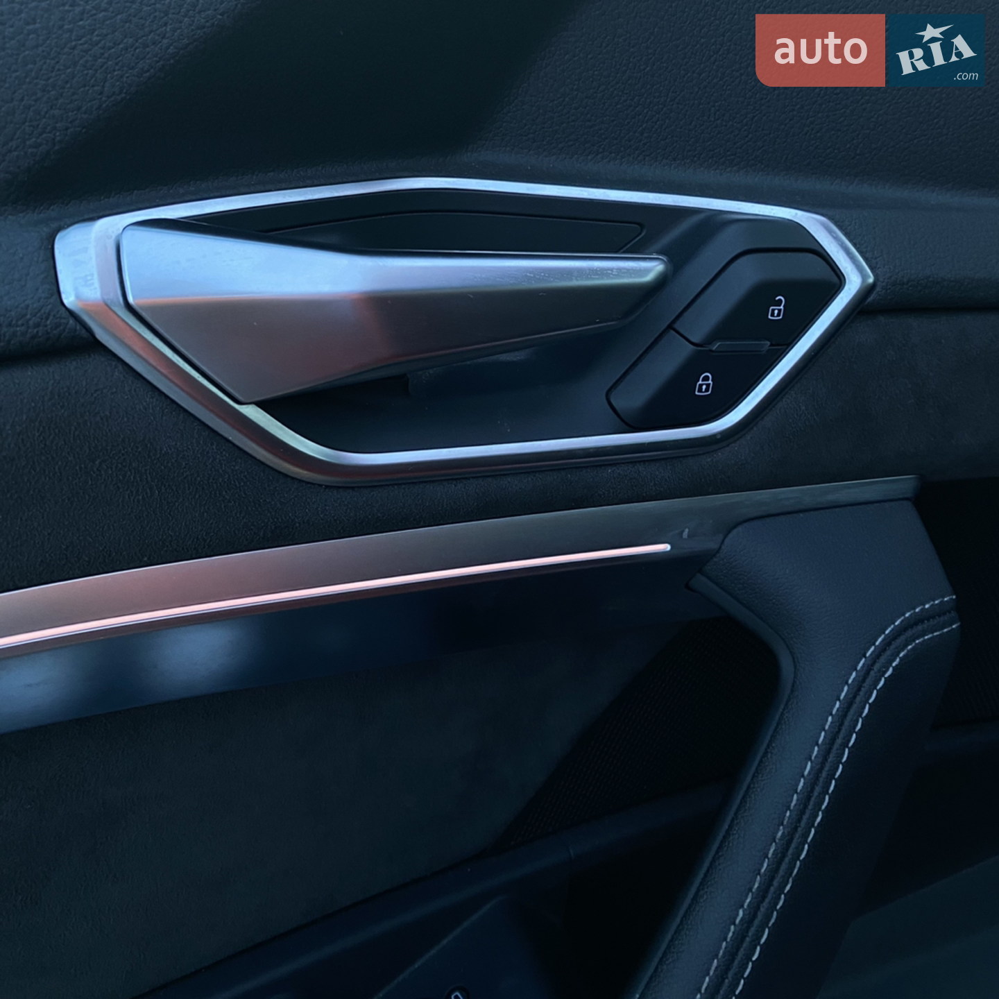 2019 Audi e-tron - мініатюра 28