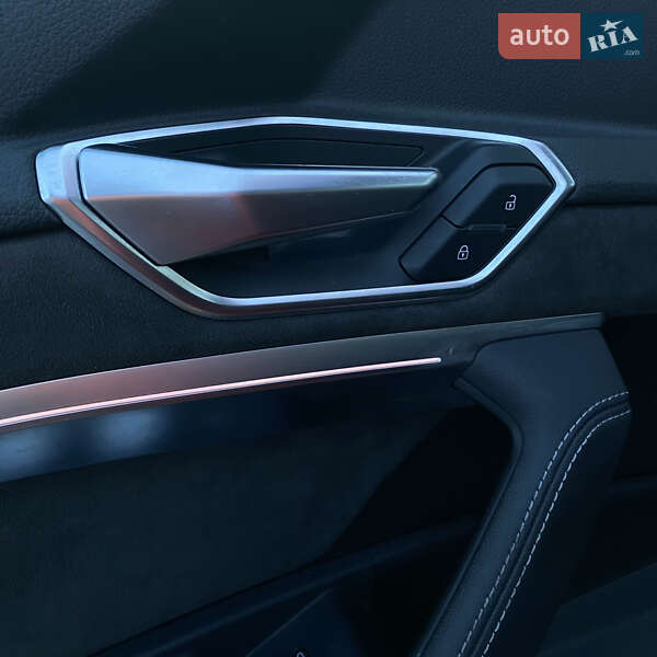 Позашляховик / Кросовер Audi e-tron 2019 в Львові