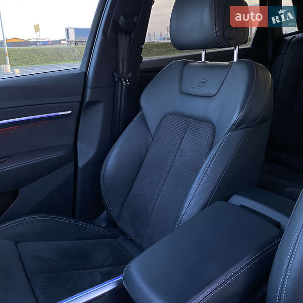 Позашляховик / Кросовер Audi e-tron 2019 в Львові