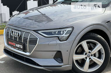 Внедорожник / Кроссовер Audi e-tron 2020 в Киеве