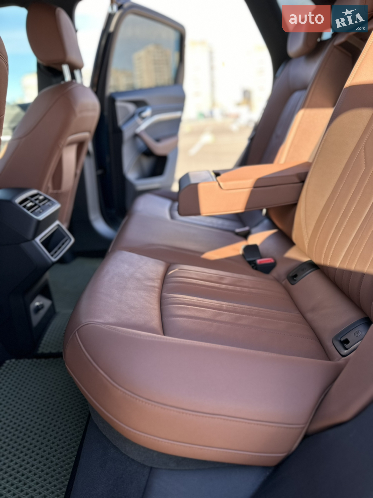 2019 Audi e-tron - мініатюра 20