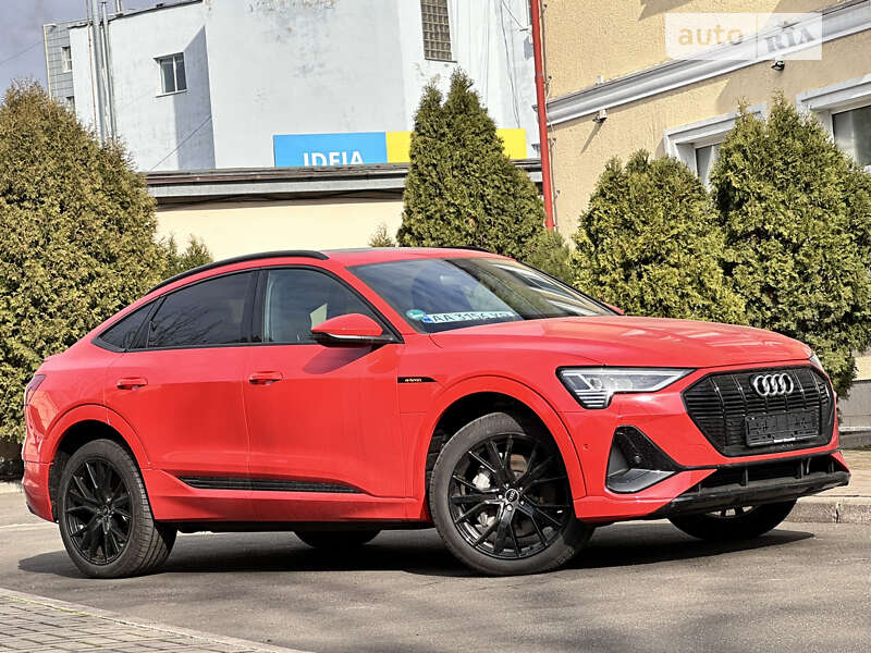 Внедорожник / Кроссовер Audi e-tron 2021 в Киеве фото 8 Внедорожник / Кроссовер Audi e-tron 2021 в Киеве