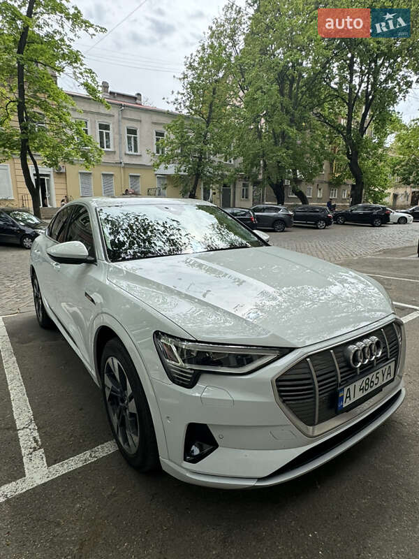 Внедорожник / Кроссовер Audi e-tron 2020 в Одессе