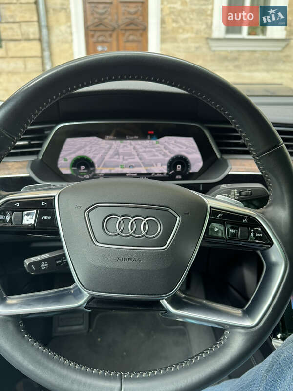 Внедорожник / Кроссовер Audi e-tron 2020 в Одессе