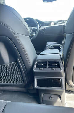 Позашляховик / Кросовер Audi e-tron 2020 в Хусті