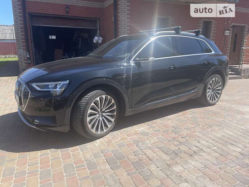 Позашляховик / Кросовер Audi e-tron 2019 в Житомирі