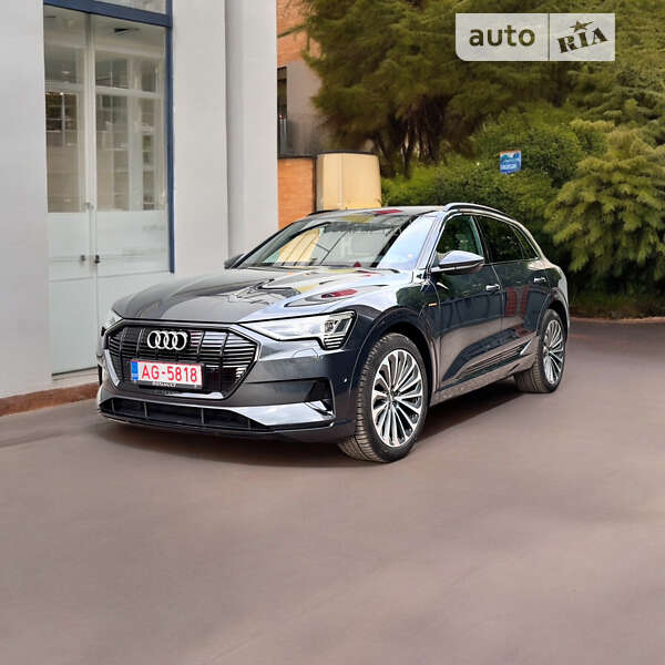 Внедорожник / Кроссовер Audi e-tron 2020 в Казатине