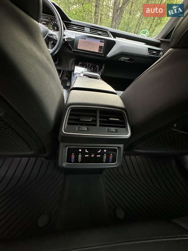 Позашляховик / Кросовер Audi e-tron 2019 в Івано-Франківську