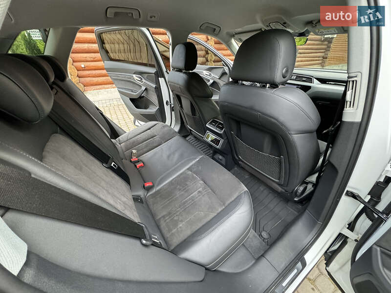 Позашляховик / Кросовер Audi e-tron 2019 в Івано-Франківську