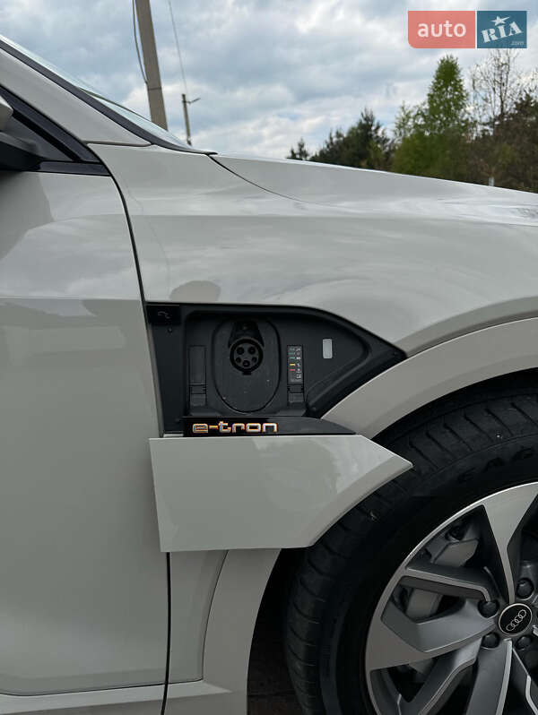 Внедорожник / Кроссовер Audi e-tron 2020 в Львове
