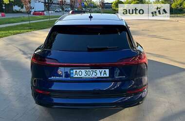 Внедорожник / Кроссовер Audi e-tron 2022 в Ужгороде