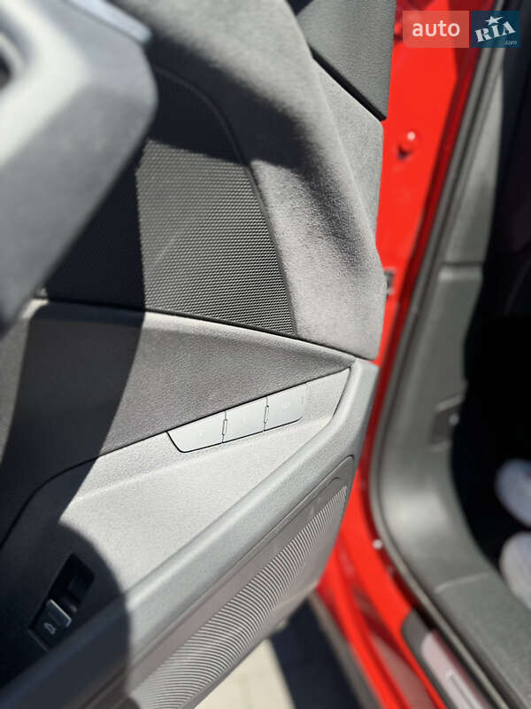 Внедорожник / Кроссовер Audi e-tron 2022 в Мукачево