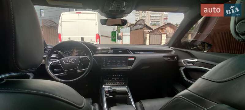 Позашляховик / Кросовер Audi e-tron 2019 в Хмельницькому