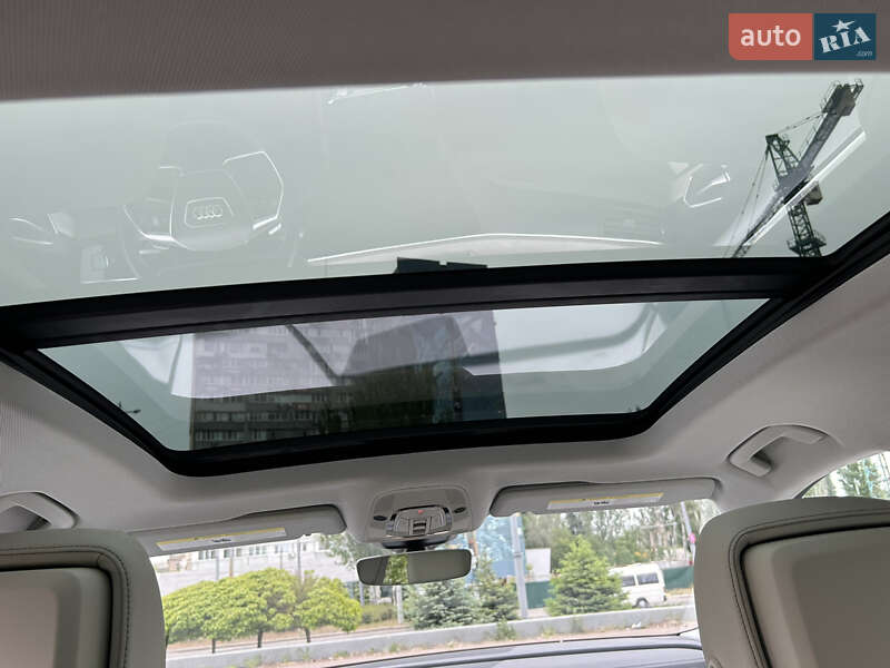 Позашляховик / Кросовер Audi e-tron 2019 в Дніпрі фото 30 Позашляховик / Кросовер Audi e-tron 2019 в Дніпрі