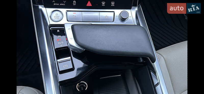 Позашляховик / Кросовер Audi e-tron 2019 в Дніпрі фото 26 Позашляховик / Кросовер Audi e-tron 2019 в Дніпрі