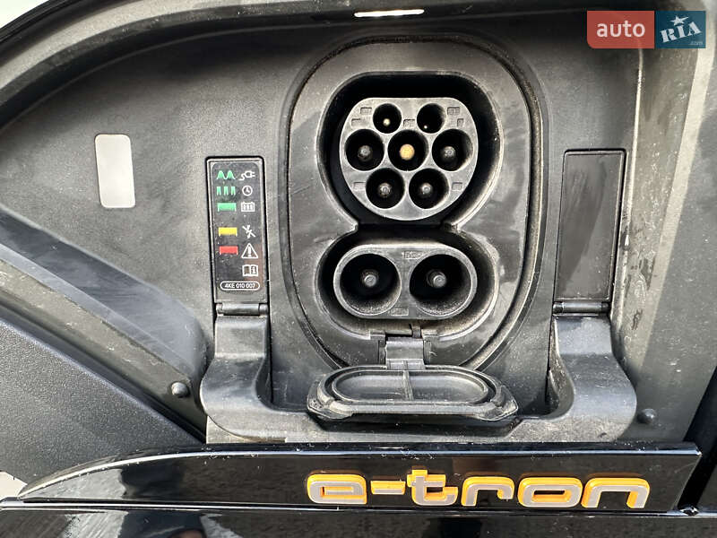 Позашляховик / Кросовер Audi e-tron 2019 в Дубні