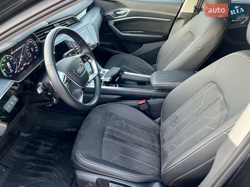 Позашляховик / Кросовер Audi e-tron 2019 в Самборі фото 29 Позашляховик / Кросовер Audi e-tron 2019 в Самборі